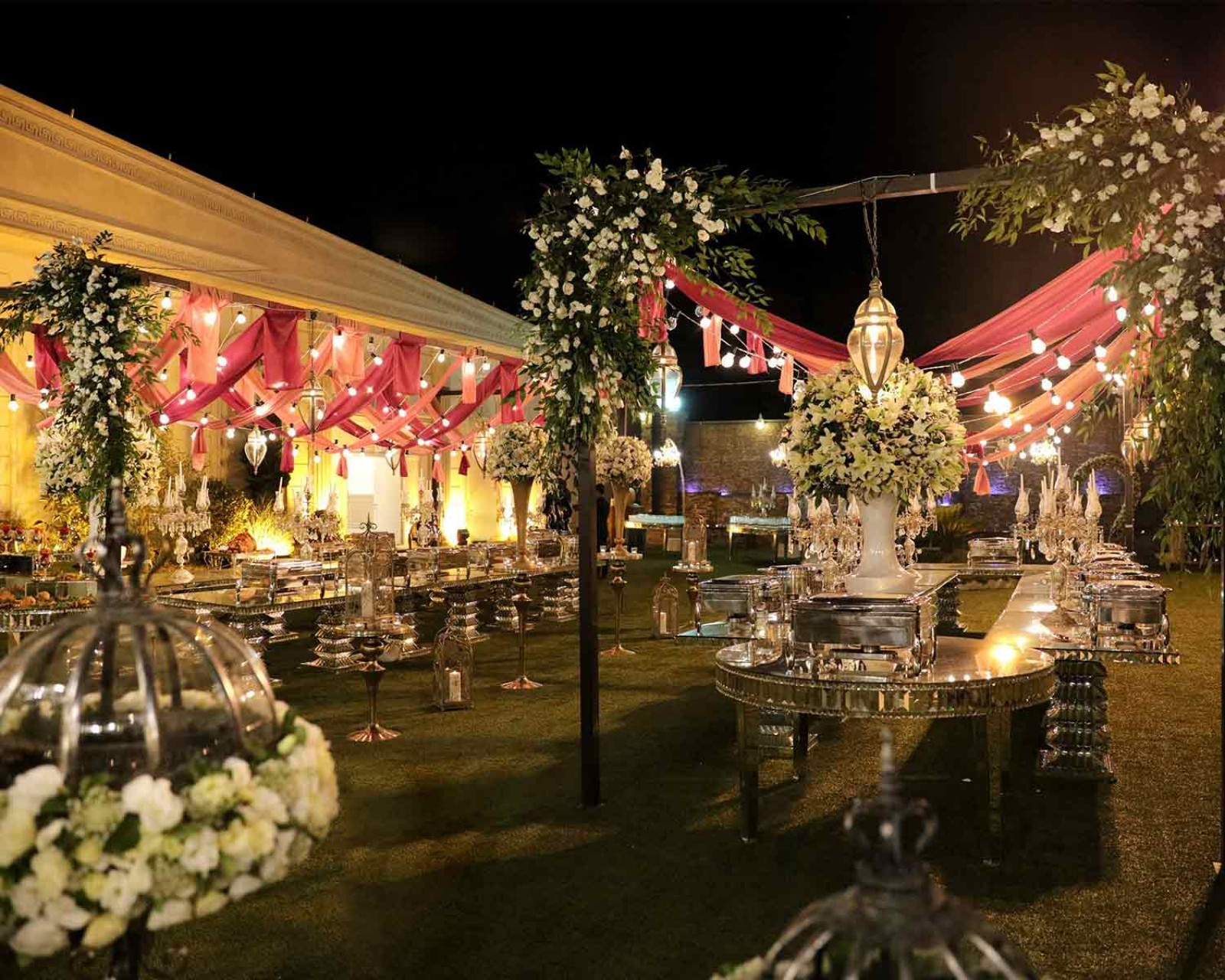 شب